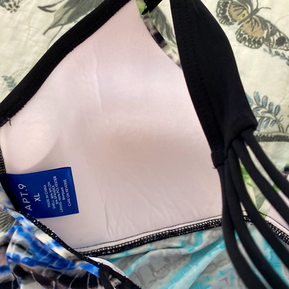 APT 9 Halter Style Bathing Suit Top in Size X-Large Black/Blues/Greens - Picture 6 of 7